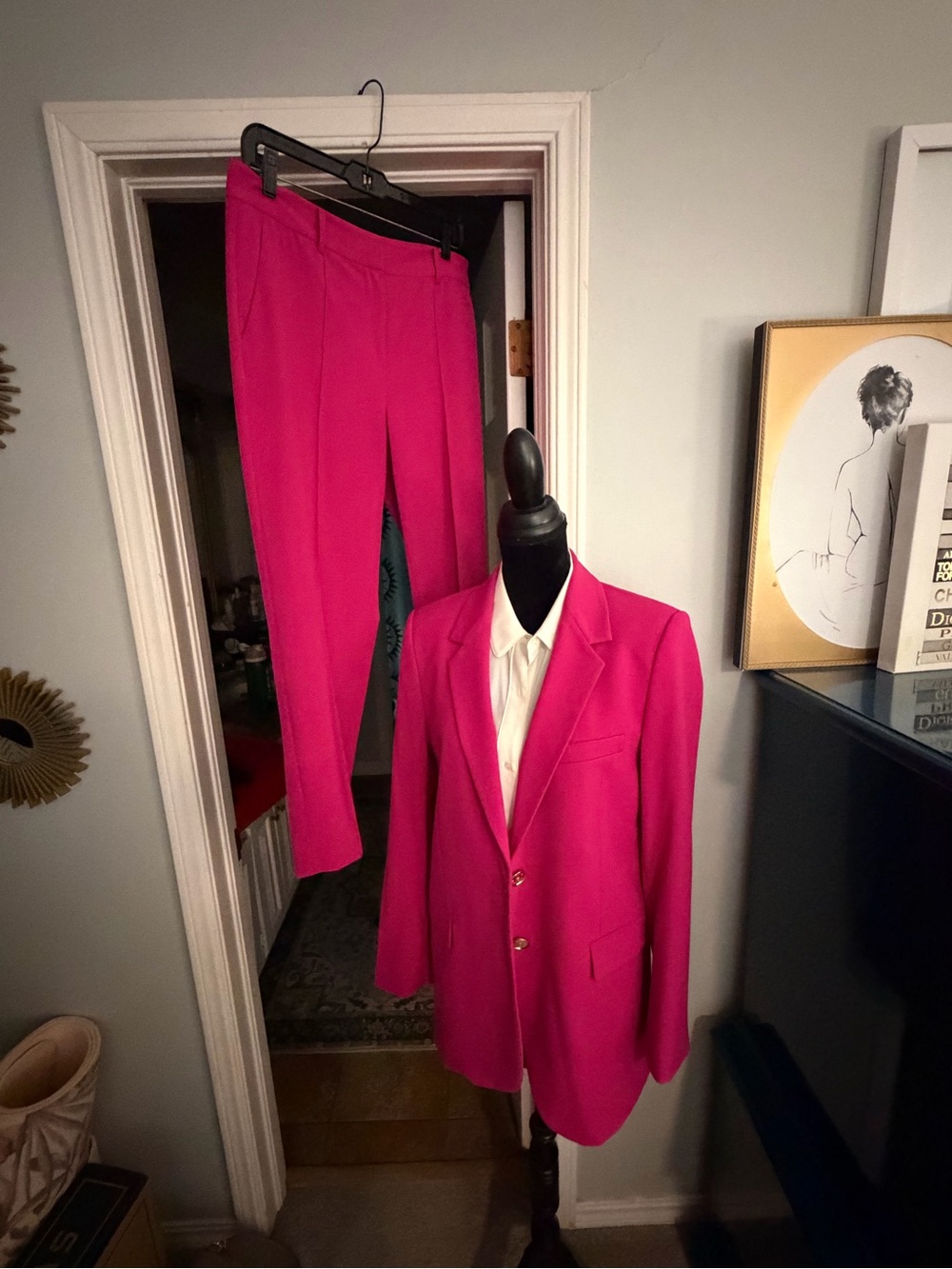 Michael Kors Hot Pink Tailored Blazer & Pants, size 8, worn once - Picture 10 of 13